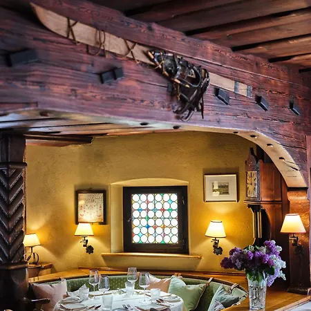 Chesa Grischuna Hotel 4*