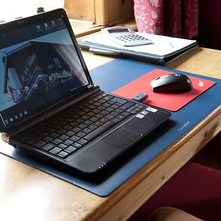 Hotel Chesa Grischuna 4*