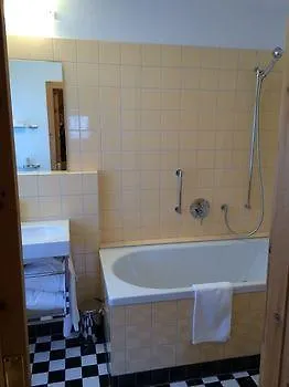 Hotel Chesa Grischuna