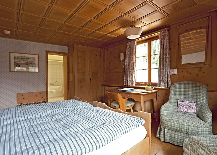 Hotel Chesa Grischuna 4*