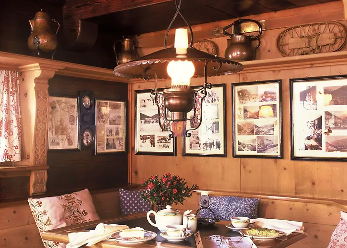 Chesa Grischuna Hotel