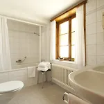 Hotel Chesa Grischuna 4*