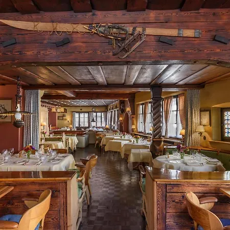 Chesa Grischuna Hotel