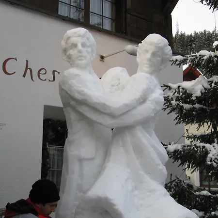 Chesa Grischuna Отель
