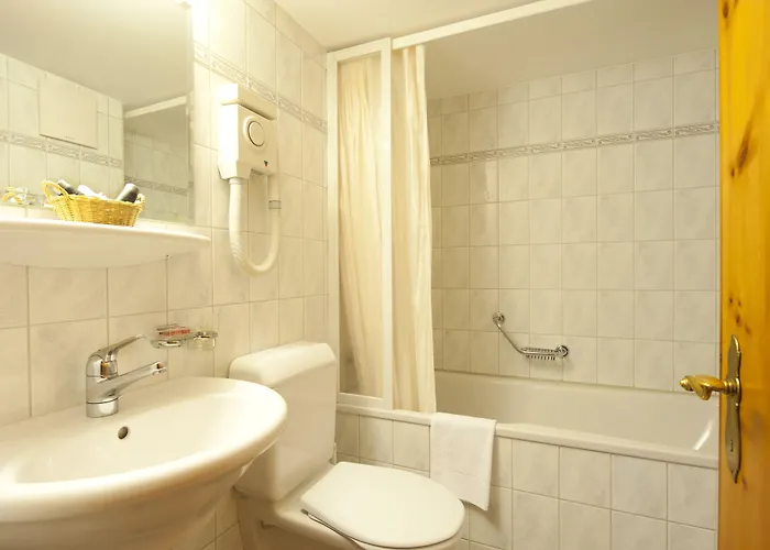 Hotel Chesa Grischuna