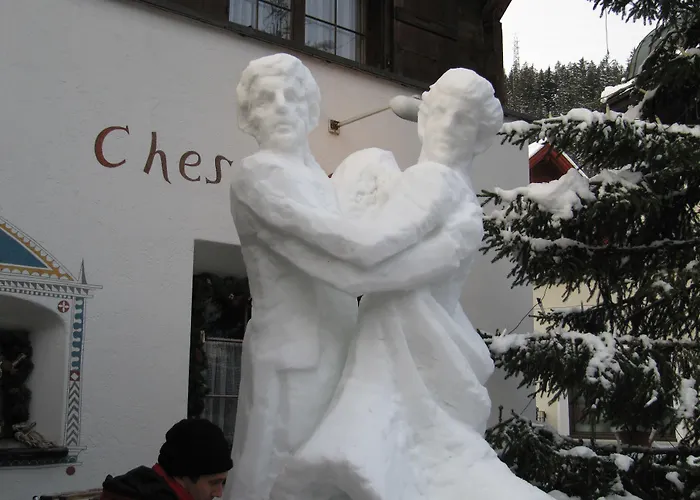 Chesa Grischuna Hotel